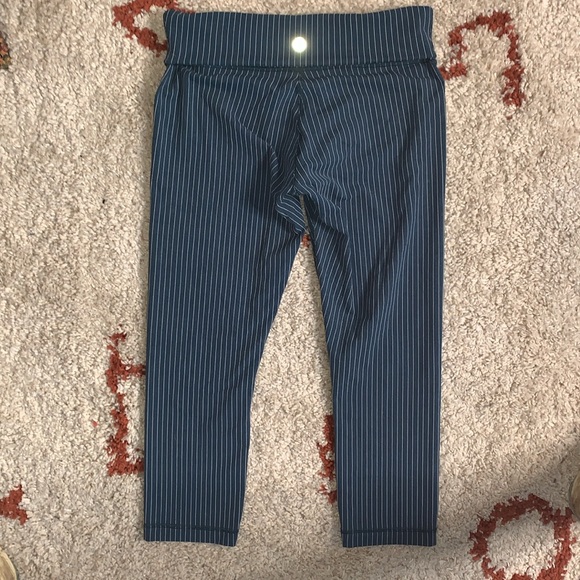Lululemon- WunderUnder Crop II FoldOver- Conductor Pin Stripe- Sz 8- Blue & Pink - Picture 4 of 16